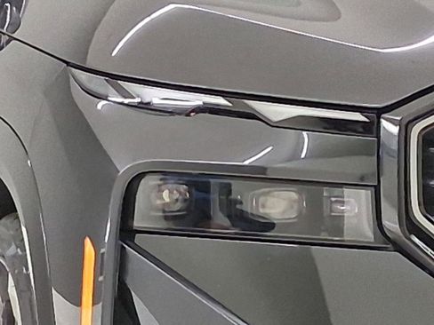 Certified 2023 BMW XM AWD/4WD image 9