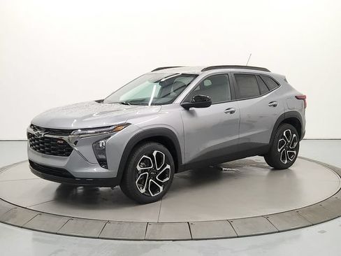 New 2026 Chevrolet Trax RS w/ Driver Confidence Package FWD image 3