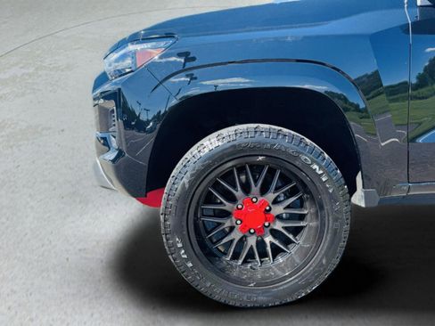 Used 2023 Chevrolet Colorado Z71 image 39