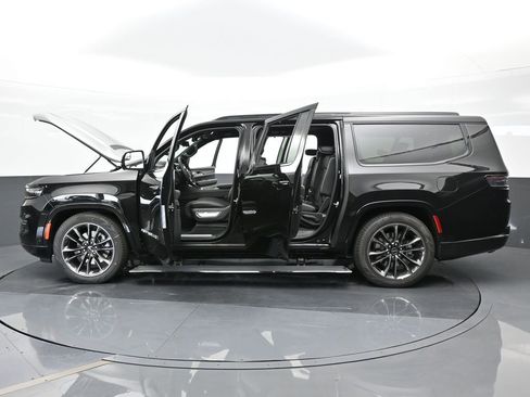 Used 2024 Jeep Grand Wagoneer L Series II w/ Quick Order Packagew 28T image 77