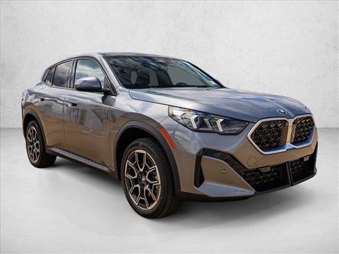 New 2026 BMW X2 xDrive28i w/ Convenience Package AWD/4WD image 3