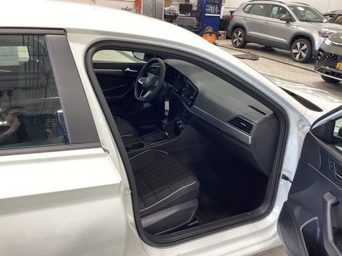 Used 2023 Volkswagen Jetta Sport FWD image 11