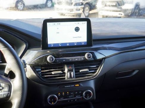 Used 2023 Ford Escape ST-Line image 11