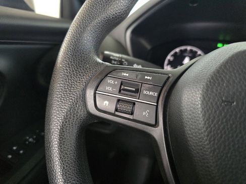 Used 2023 Honda HR-V LX image 10