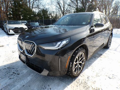 Certified 2025 BMW X3 xDrive30i w/ Premium Package image 1