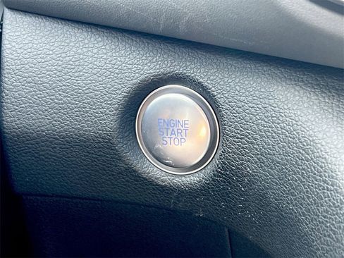 Used 2023 Hyundai Santa Fe SEL image 15