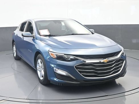 Used 2024 Chevrolet Malibu LS FWD image 9