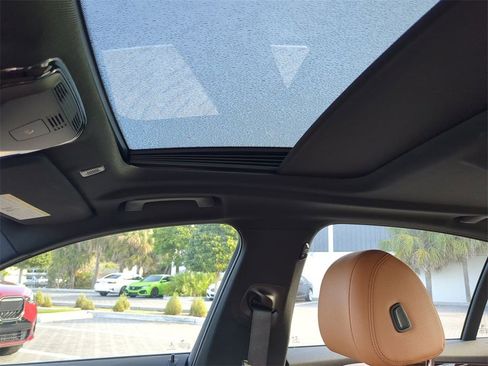 Used 2018 BMW 540i image 21