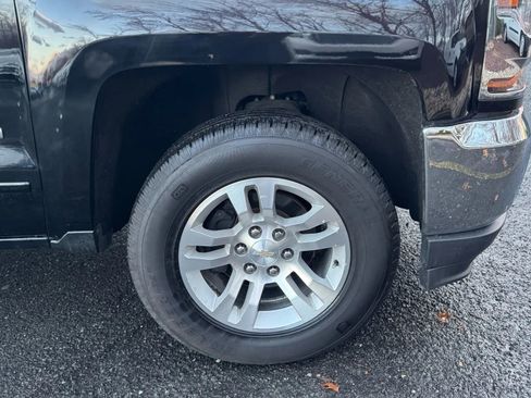 Used 2018 Chevrolet Silverado 1500 LT w/ All Star Edition image 36