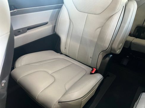 Used 2025 Hyundai Palisade SEL FWD image 38
