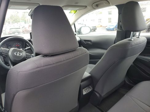 Used 2025 Toyota Corolla LE image 13