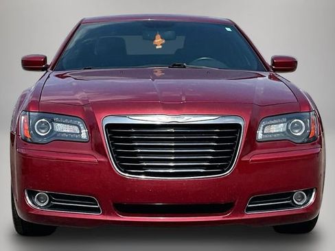 Used 2014 Chrysler 300 S RWD image 3