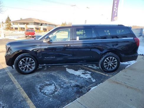 Certified 2025 Ford Expedition Max Platinum image 4