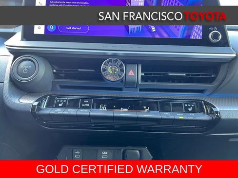 Certified 2024 Toyota Prius XLE image 28