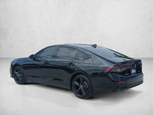 Used 2024 Honda Accord Sport image 7