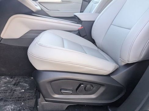 New 2026 Ford Explorer Active w/ Active Comfort Package image 12