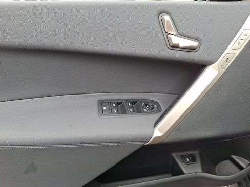 Used 2024 BMW iX xDrive50 image 15