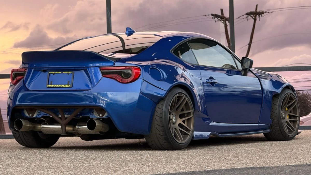 Used 2016 Subaru BRZ Limited RWD image 13