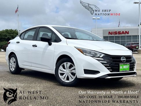 Used 2025 Nissan Versa S w/ Trunk Package image 1