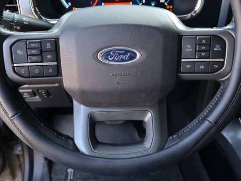 Used 2021 Ford F150 Lariat AWD/4WD image 11