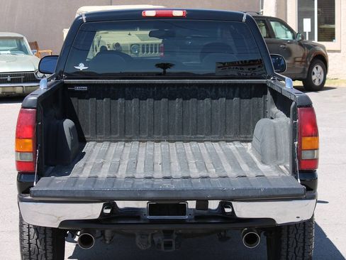 Used 1999 Chevrolet Silverado 2500 LS w/ Snow Plow Prep Pkg AWD/4WD image 9