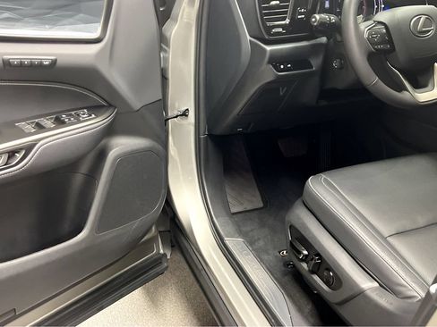 Used 2024 Lexus NX 350 AWD image 8