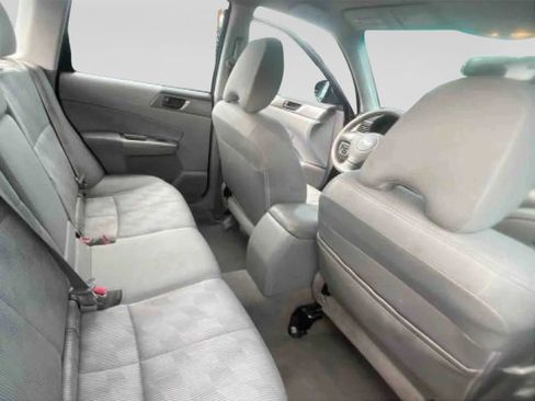 Used 2010 Subaru Forester 2.5X AWD/4WD image 6
