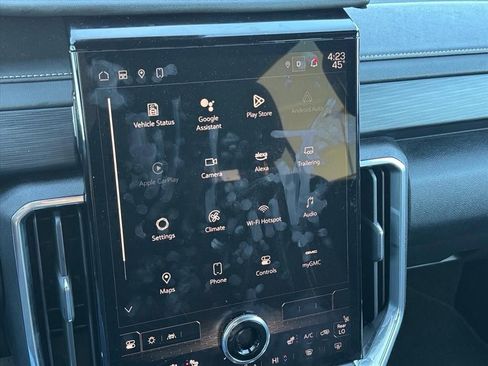 Used 2025 GMC Acadia Elevation image 22