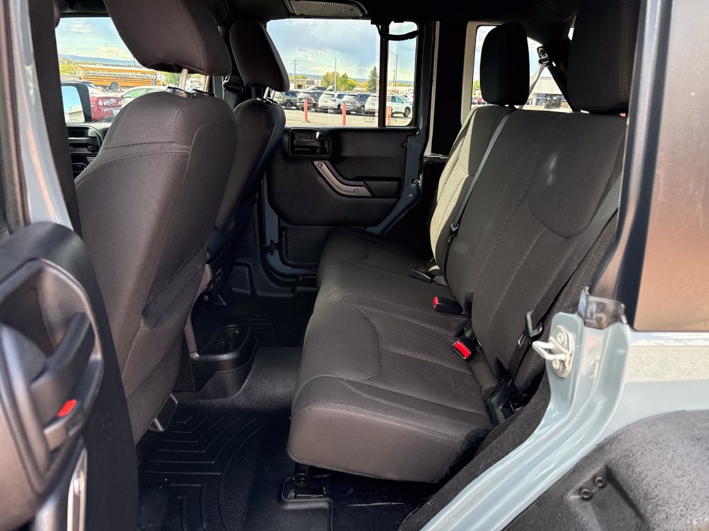 Used 2015 Jeep Wrangler Unlimited Sport w/ Quick Order Package 23S AWD/4WD image 27
