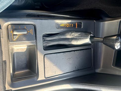 Used 1990 Chevrolet Corvette 2dr Coupe Hatchback image 18