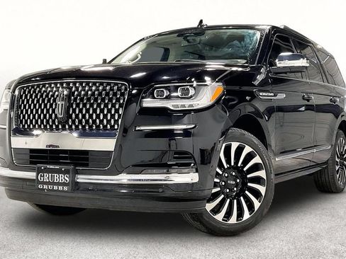 Used 2024 Lincoln Navigator Black Label AWD/4WD image 14