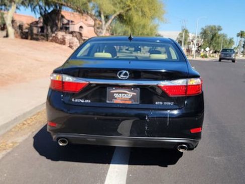 Used 2013 Lexus ES 350 w/ Luxury Pkg image 39