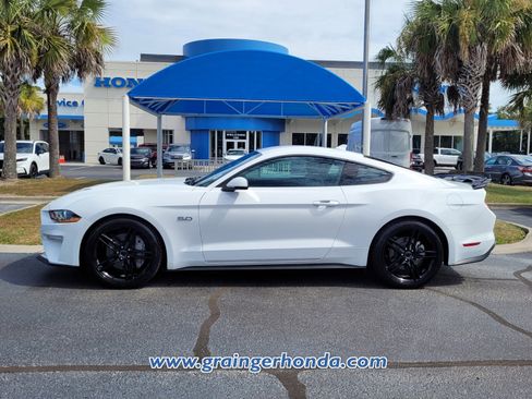Used 2022 Ford Mustang GT Premium w/ Equipment Group 401A image 2