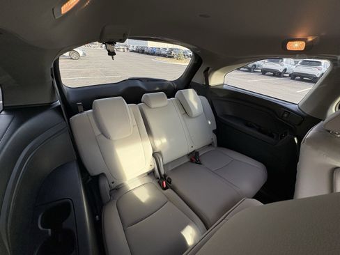 Used 2024 Honda Odyssey EX-L image 34
