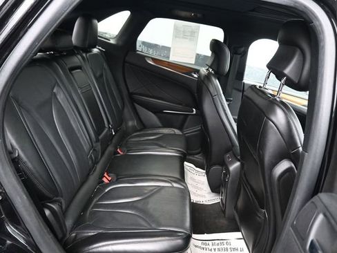 Used 2019 Lincoln MKC Reserve w/ MKC Climate Package image 8