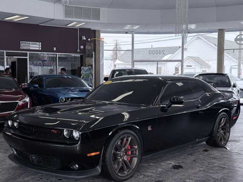 Used 2023 Dodge Challenger R/T Scat Pack w/ Plus Package RWD image 2