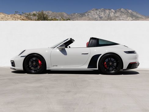 Used 2024 Porsche 911 Targa 4 GTS AWD/4WD image 2