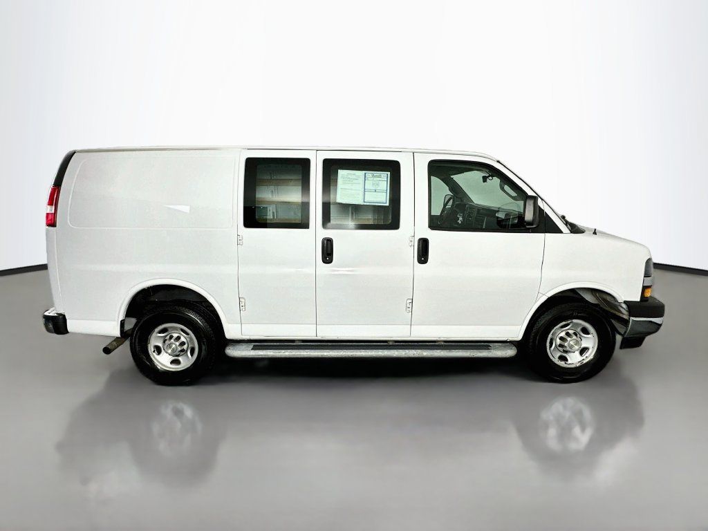Used 2022 Chevrolet Express 2500 w/ Driver Convenience Package RWD image 8