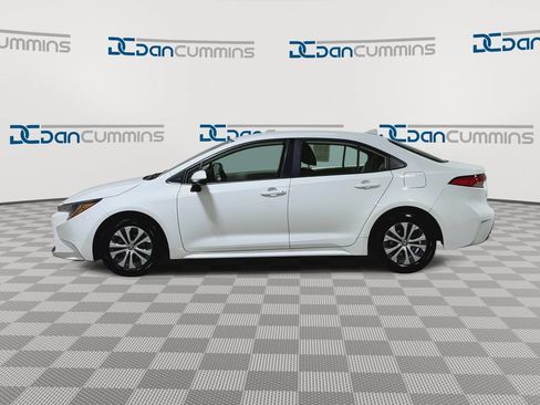 Used 2022 Toyota Corolla LE FWD image 5