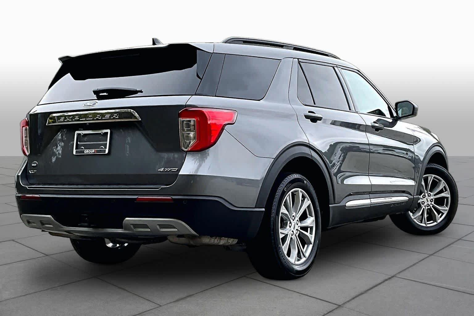 Certified 2023 Ford Explorer XLT w/ Equipment Group 202A AWD/4WD image 13