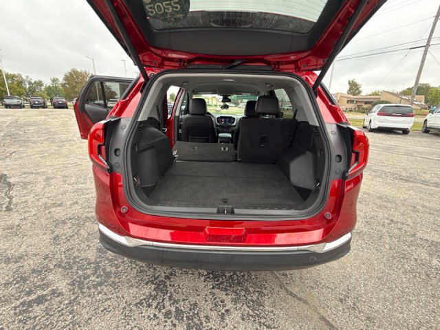 Certified 2022 GMC Terrain SLT AWD/4WD image 28