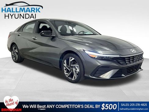 Certified 2025 Hyundai Elantra Sport FWD image 1