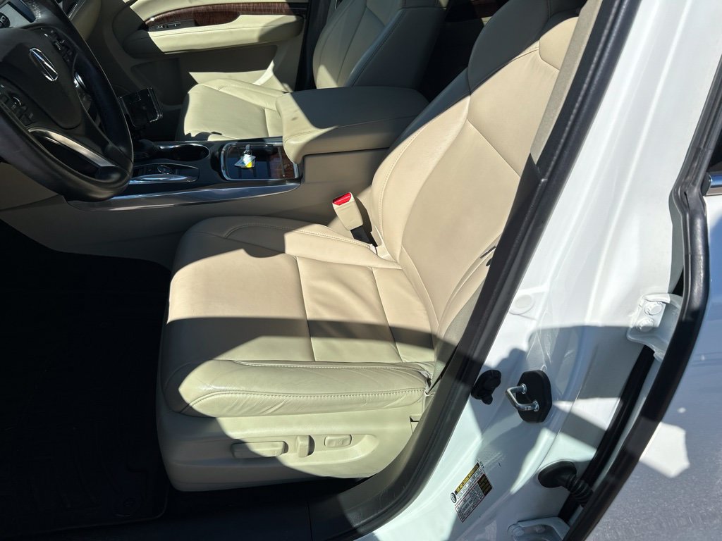 Used 2017 Acura MDX SH-AWD image 16