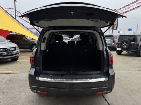 Used 2024 INFINITI QX80 Luxe image 9