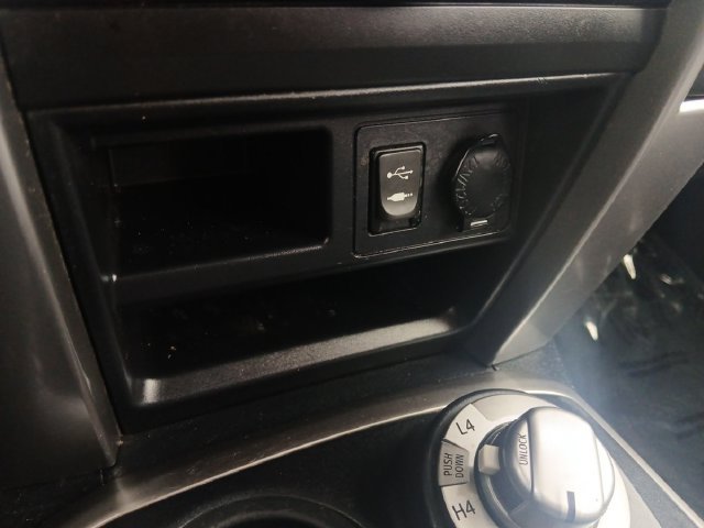 Used 2014 Toyota 4Runner SR5 Premium AWD/4WD image 26