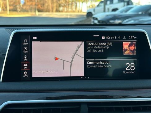 Used 2020 BMW 740i w/ Premium Package image 24