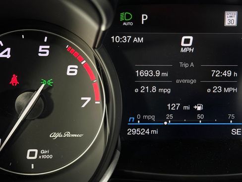 Used 2022 Alfa Romeo Stelvio Ti AWD/4WD image 16