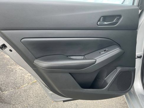 Used 2024 Nissan Altima 2.5 SV FWD image 28