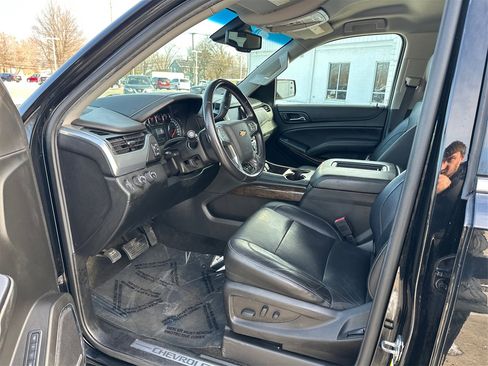 Used 2018 Chevrolet Tahoe LT image 9