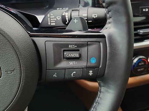 Certified 2024 Nissan Pathfinder Platinum AWD/4WD image 22